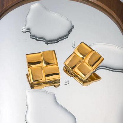 8e2144b6-07d9-4692-b322-68f096f7167f-Max